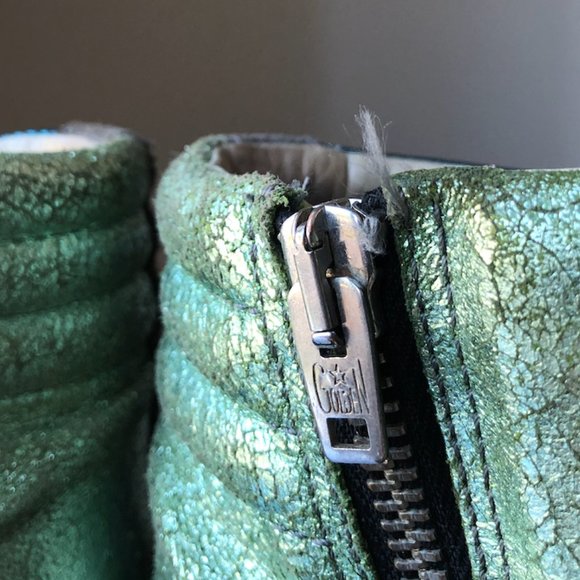 Golden Goose Hightop Sneakers 41 - Picture 4 of 14